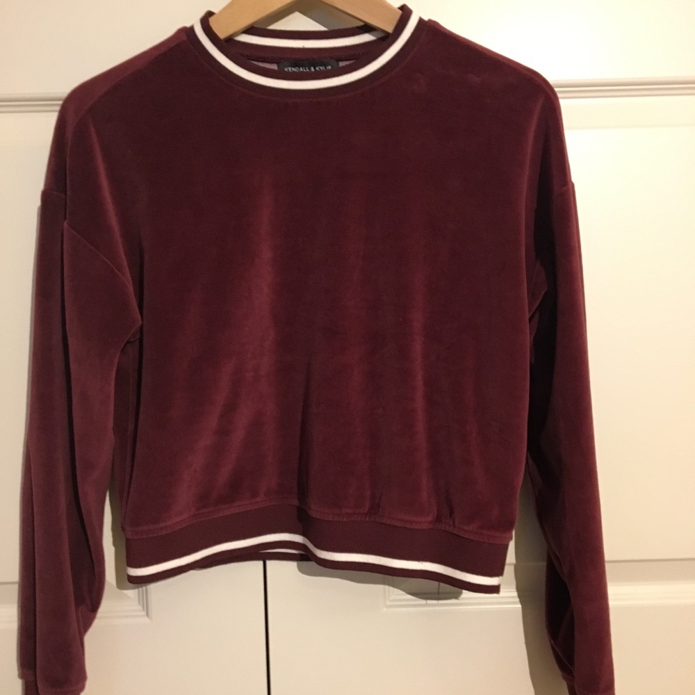 Kendall and Kylie maroon crop top